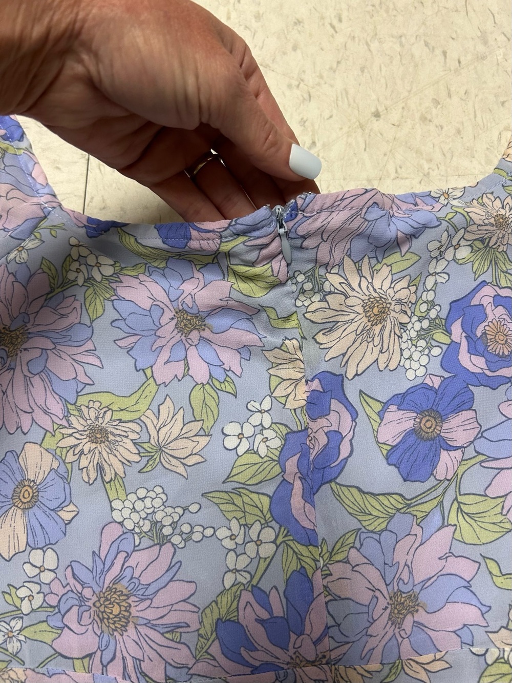 NWT ASTR The Label Lavender Floral Puff Sleeve Ruffle Midi Dress L Cottagecore - Picture 10 of 11